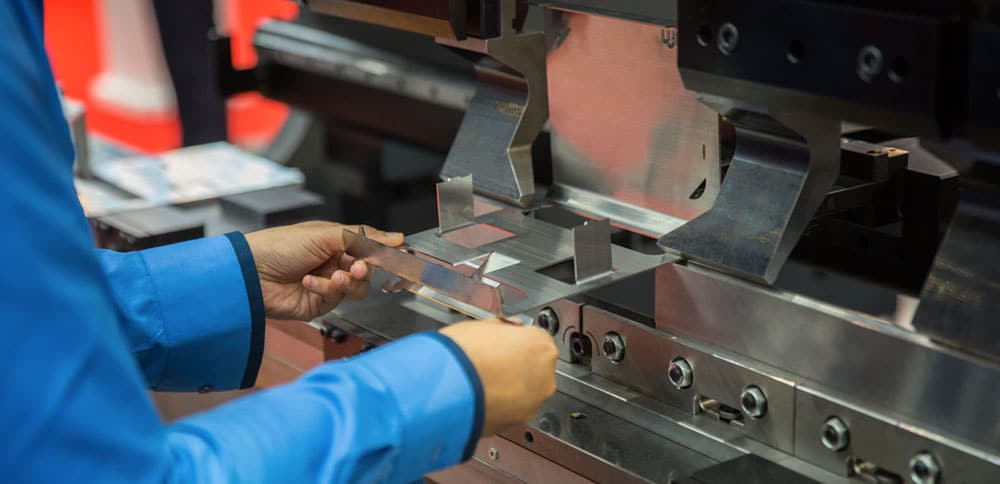 Manufacturing-H2-Sheet-Metal-Fabrication-Image-1000x484